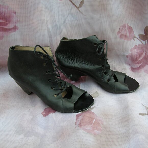 MARSELL size 40/9-9.5 Black Leather lace up Open toe shoes USED - need repair - Picture 3 of 16